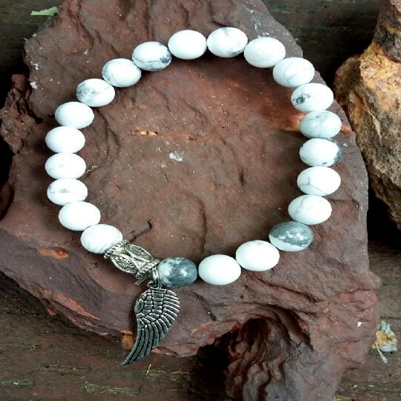 Crystal bracelet Howlite